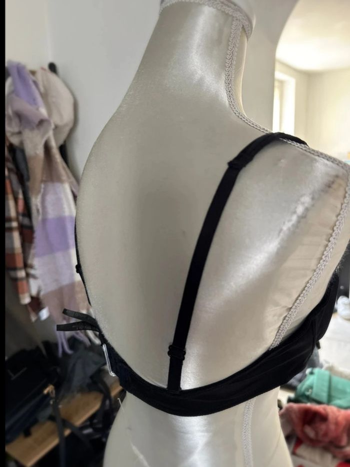 Soutien-gorge noir dentelles 95b - photo numéro 3
