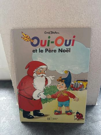 Livre oui oui et le père Noël