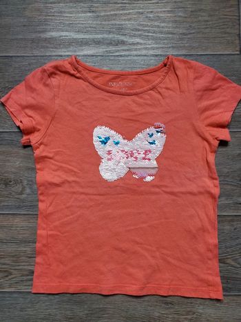 T-shirt taille 6 ans bon état