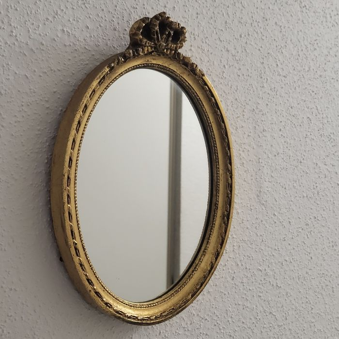 Miroir dore en  bois ,ovale  et noeud - photo numéro 2