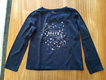 Tee shirt noir licorne et fleurs