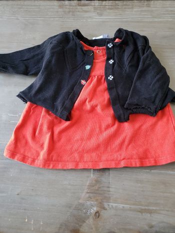 Ensemble t-shirt et gilet 6 mois Catimini