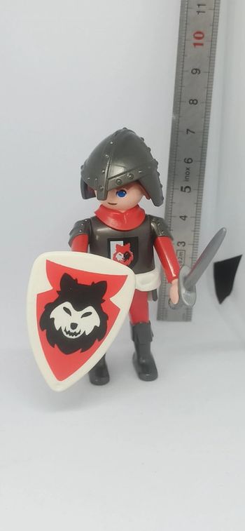 Homme chevalier bouclier loup playmobil