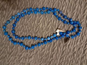 Joli collier sautoir bleu NEUF