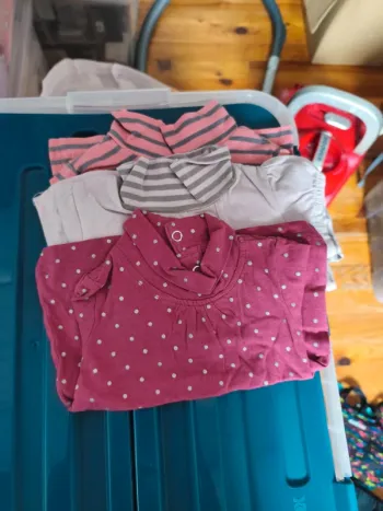 Lot de 3 sous pull taille 6 mois