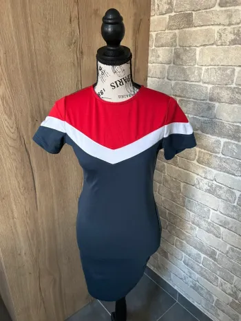 Robe bleu marine rouge blanc taille S