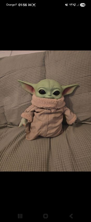 Figurine/peluche bebe yoda star wars
