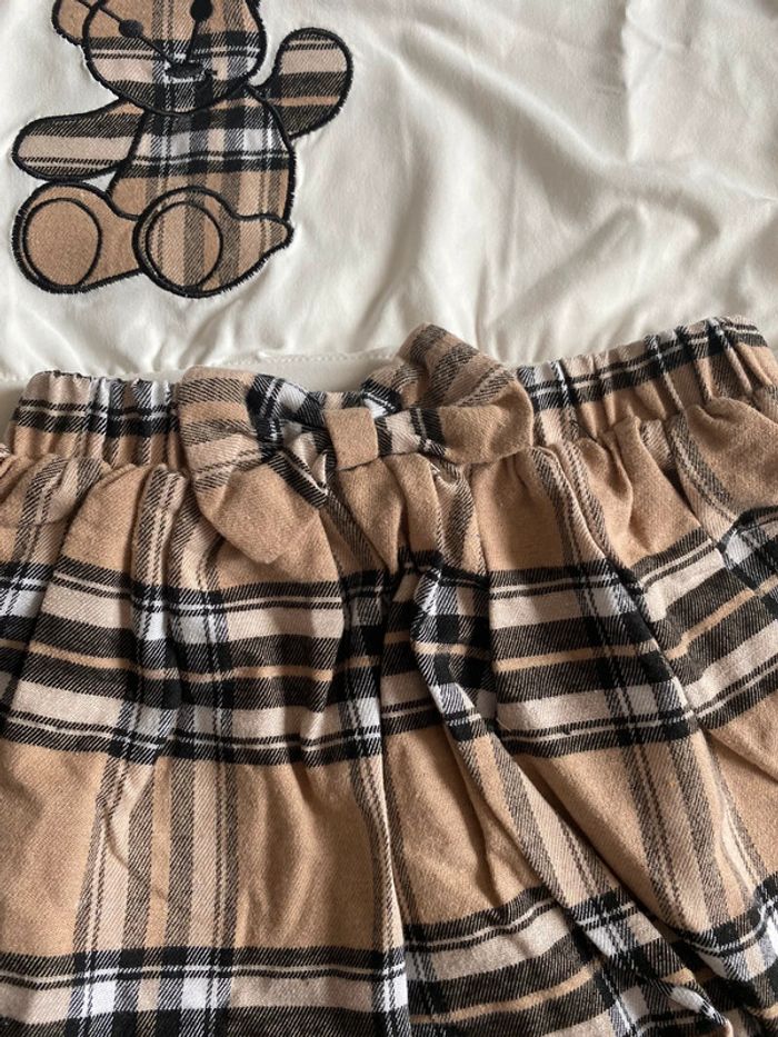 Ensemble tee shirt et jupe assortie - photo numéro 2