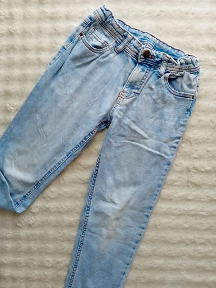 Jean garçon 6/7ans Primark 🩵🤍 - photo numéro 2