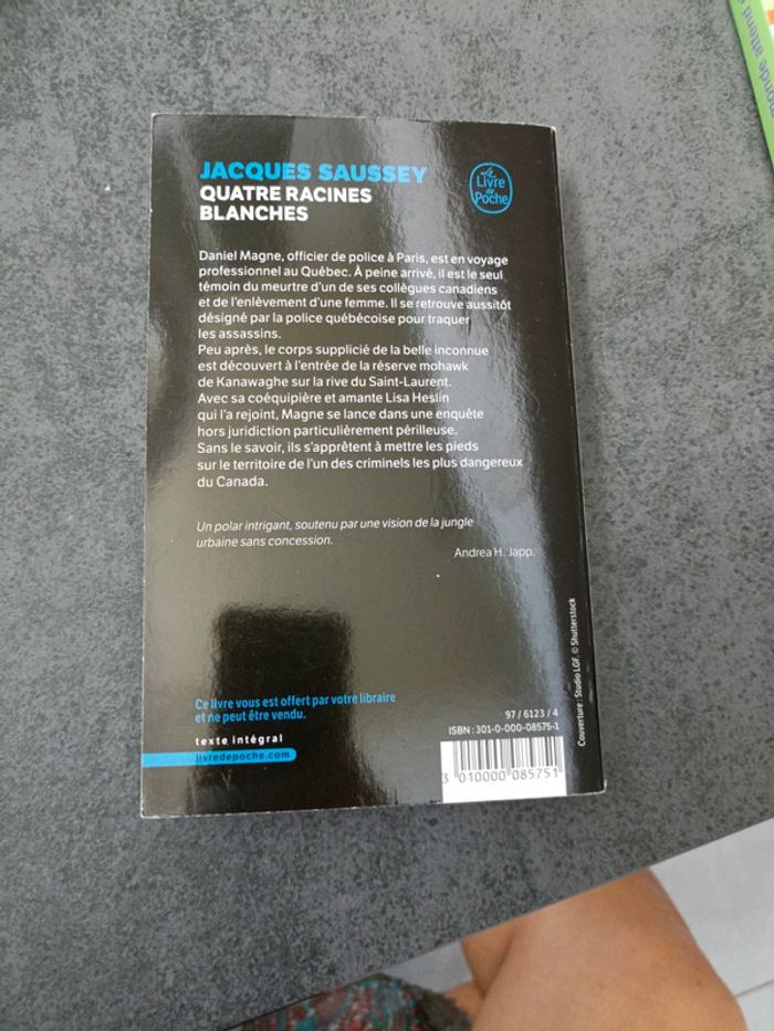 Quatre racines blanches - photo numéro 4