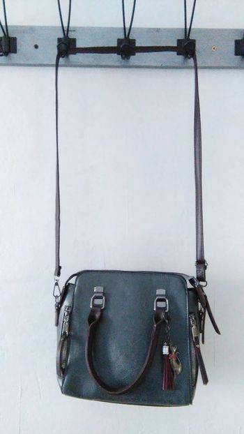 Sac à main gris