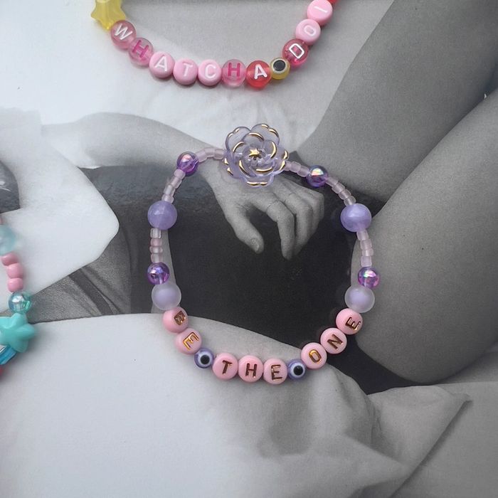 friendship bracelets | dua lipa - photo numéro 5