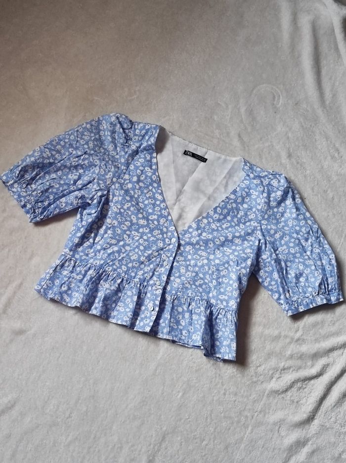 Haut court imprimée fleurie taille S - photo numéro 2