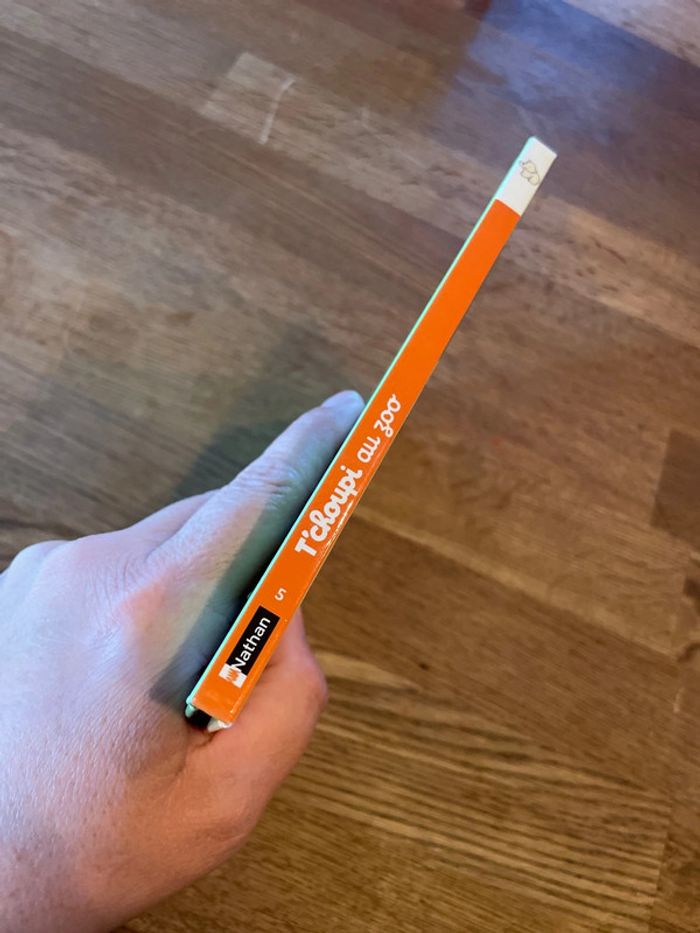 Livre une histoire à deux voix Tchoupi au zoo Numéro 5 - photo numéro 2