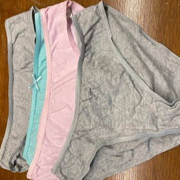 Lot de 4 culottes 14/16 ans