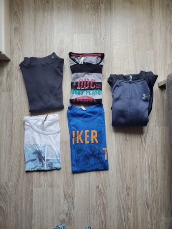 T shirts et veste 10ans