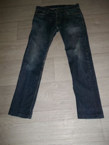 Jean KAPORAL bleu foncé délavé par endroits "tête de mort" taille 38/40 BE