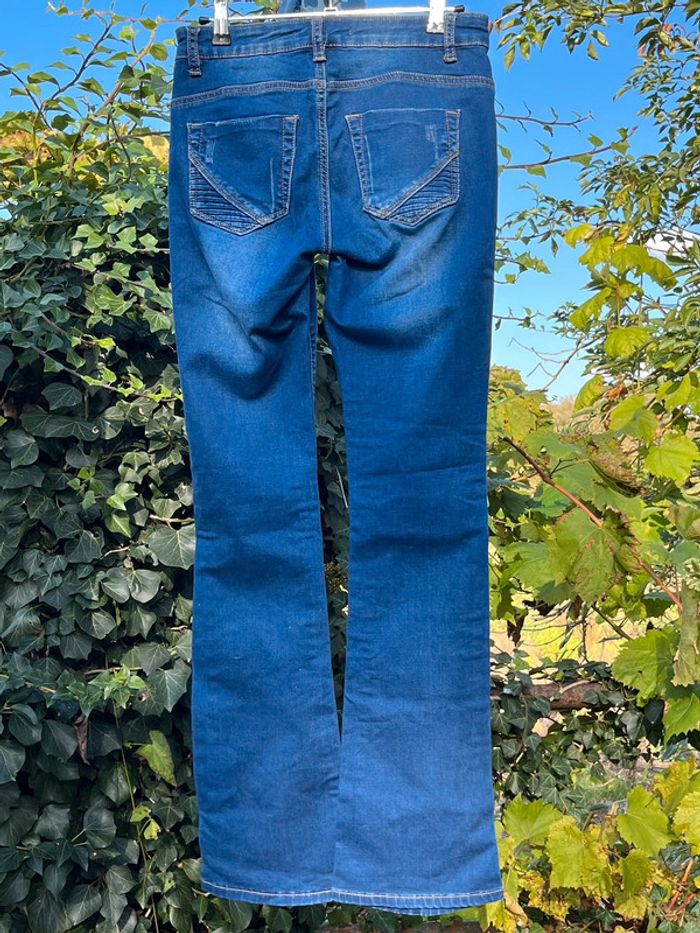 Jean taille basse pattes d’eph bleu nuancé - zips décoratifs - photo numéro 4