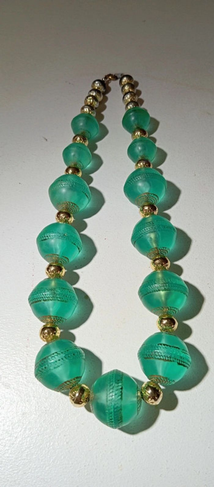 Collier grosses perles transparentes