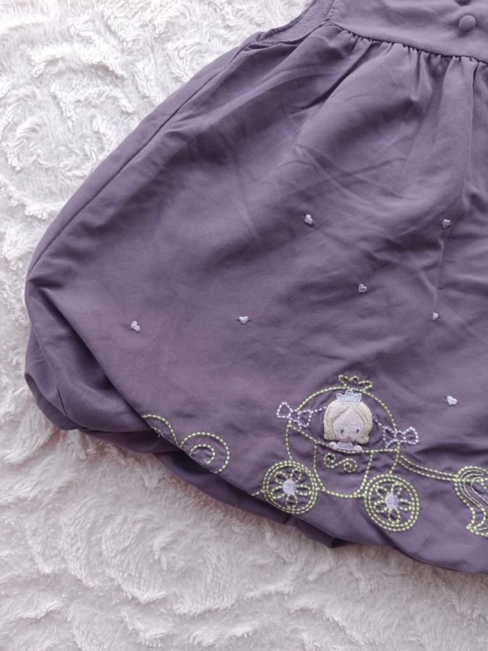 Robe boule Fille 9 mois Princesse carrosse cheval - photo numéro 4