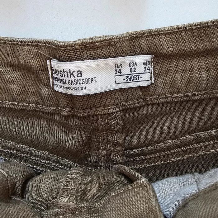 Short Bershka kaki 34 - photo numéro 2