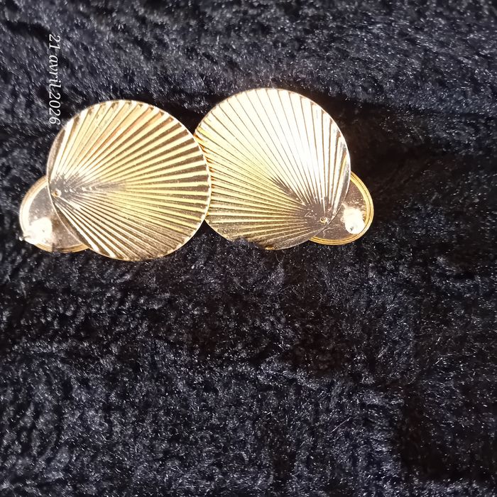 Faby27800 Boucles d'oreilles à clous - couleur : doré et nacré - - photo numéro 4