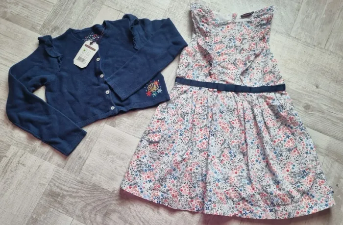 Robe d'été sergent major et son gilet neuf 8 ans