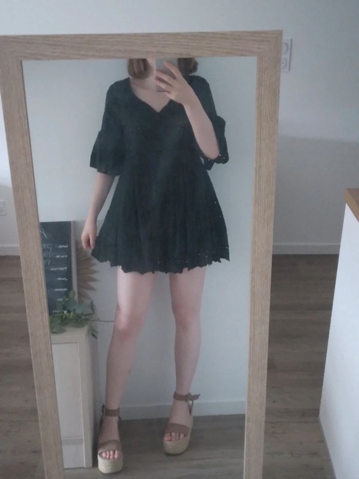 🍁Mode vacances le 7 août 🍁🌸Robe noir a volant🌸
