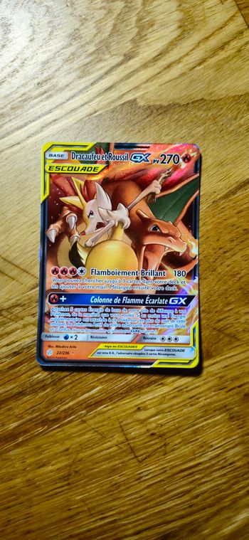 Carte Pokemon Dracaufeu et Roussil GX  22/236