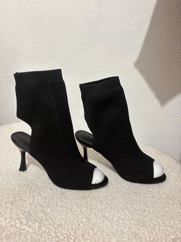 Botte à talon ouvert