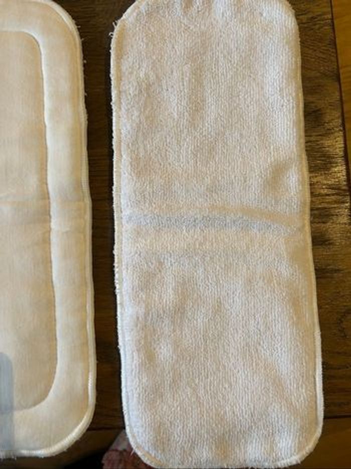 Lot 2 couches lavables + 4 inserts + un rouleau de feuilles de protection - photo numéro 5