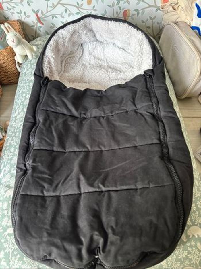 Nid d’ange/ chancelière - photo numéro 2