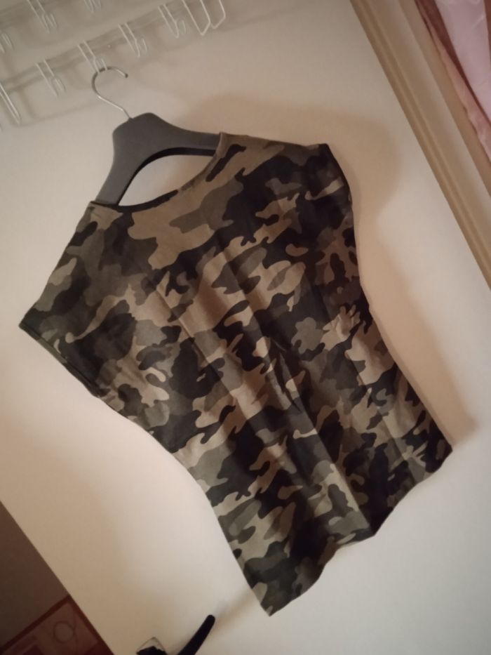 Vend  haut t-shirt femme taille L  marque Sicilia - photo numéro 5