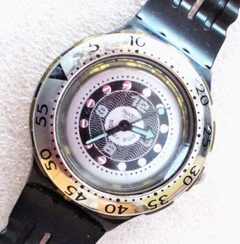 Montre SWATCH Collecteur "Newcomer"