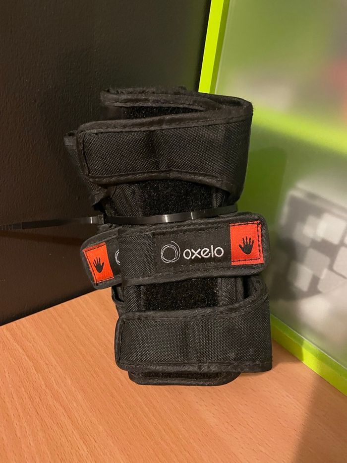 Lot de protections pour rollers/ patins à roulettes  et skateboard enfants - photo numéro 6