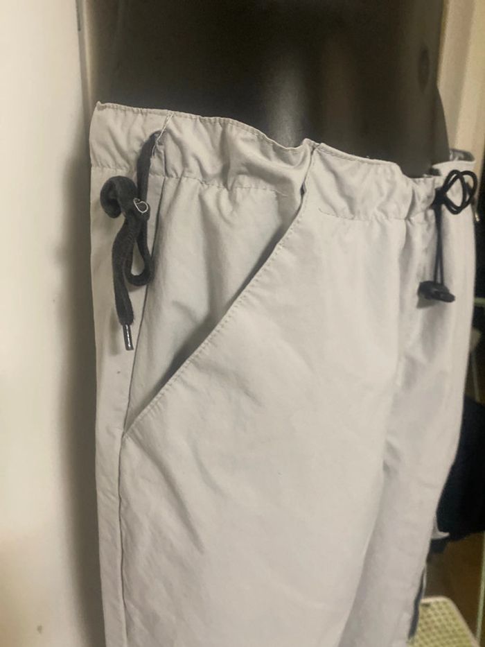 Pantalon léger cargo à jambes larges. - photo numéro 4