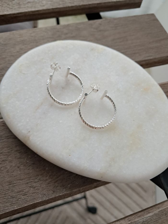 Créoles diamantées