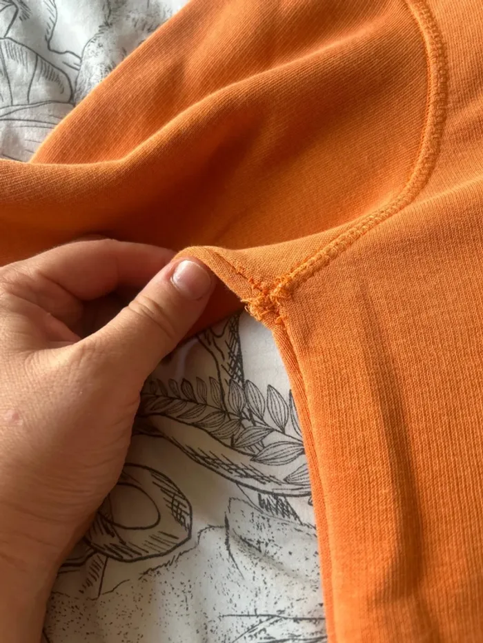 Sweat à capuche orange - photo numéro 2