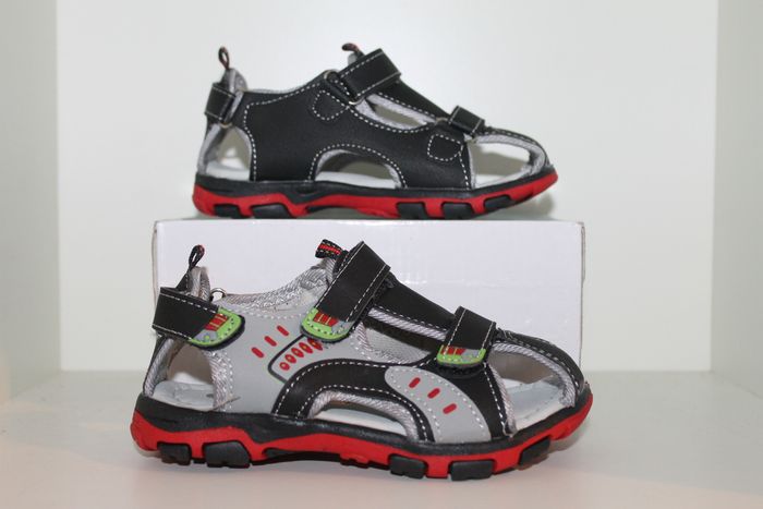 sandales nus pieds rouge noir gris 28 - photo numéro 1