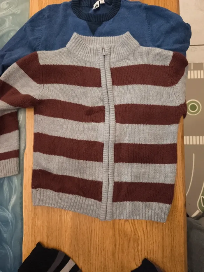 Pull lot 5 ans - photo numéro 3