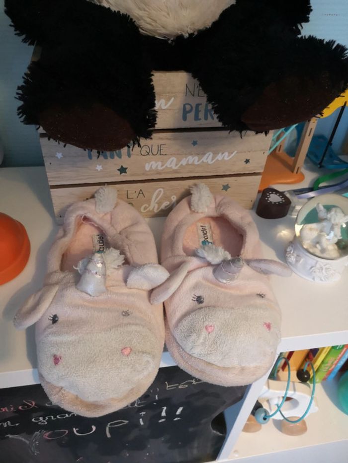 Pantoufles licorne rose et blanc