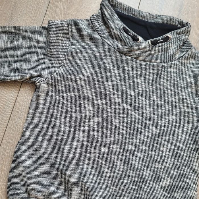 Pull noir et blanc. Garçon 8 ans. Marque Creeks - photo numéro 2