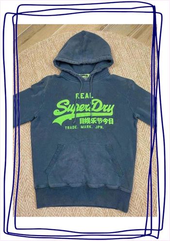 Pull / Sweat à capuche superdry