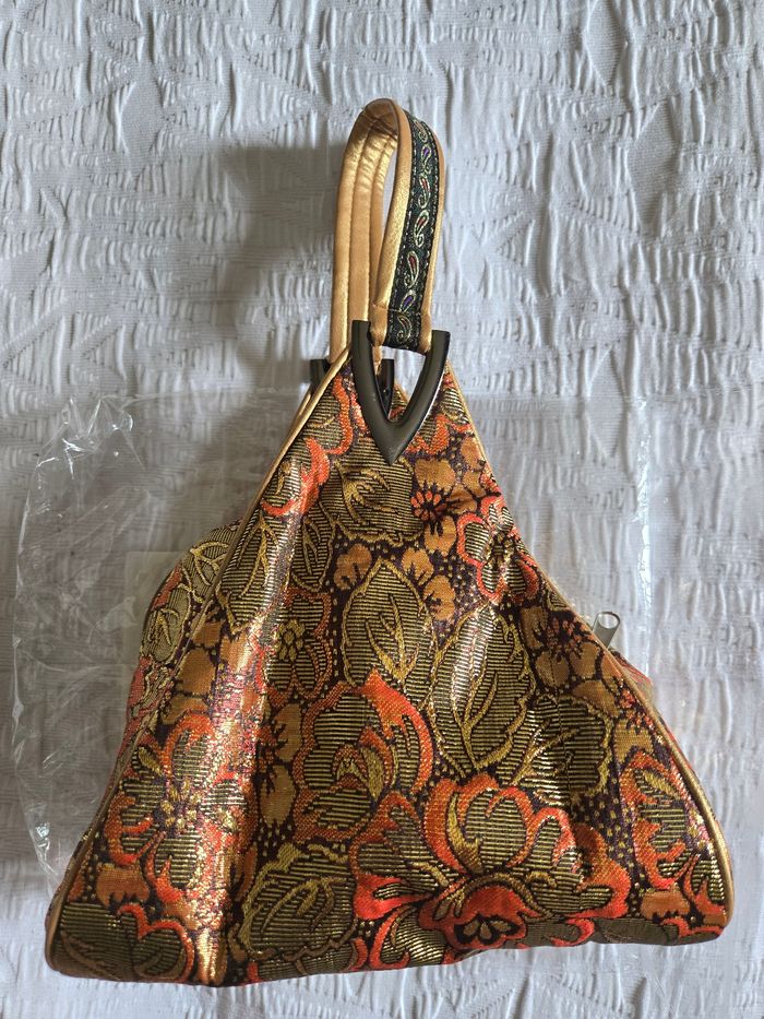 Sac à main aux broderies cuivrées orange - photo numéro 5