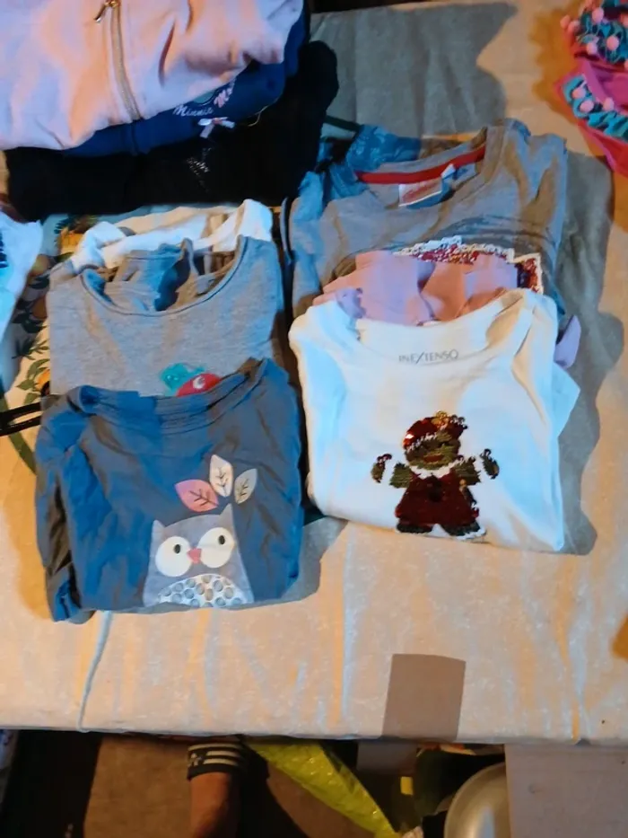 Lot vêtements  fille 4ans - photo numéro 10