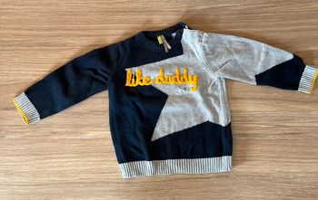 Pull bleu, gris et jaune