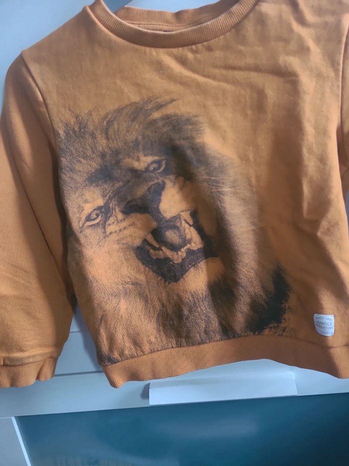 Pull garçon 8 ans. - photo numéro 2