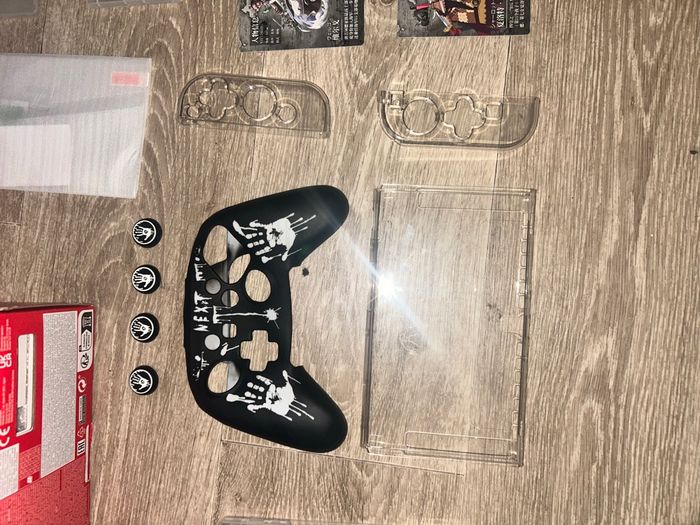 Nintendo switch oled + fc25 + Nintendo switch online (11mois) - photo numéro 2