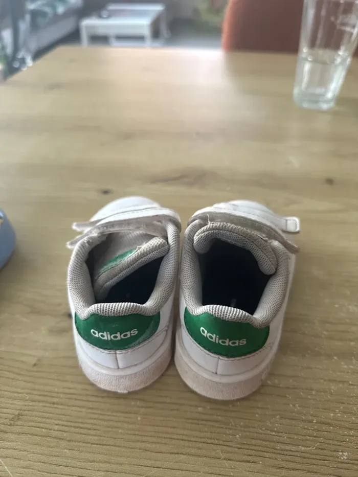 Chaussures taille 23 - photo numéro 2