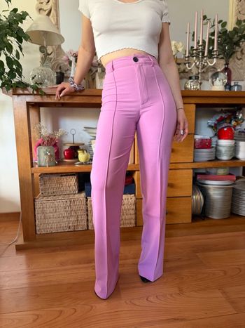 Magnifique pantalon de tailleur rose taille XS de chez Pull&Bear